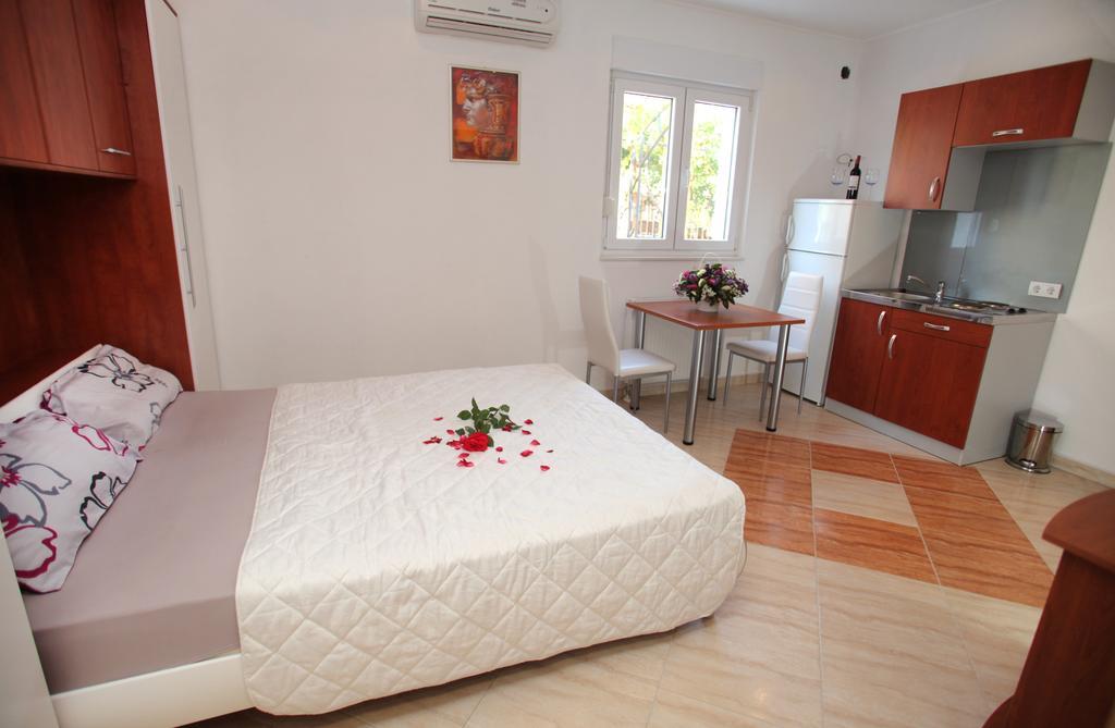 Apartments Villa Dalmazia Трогир Номер фото